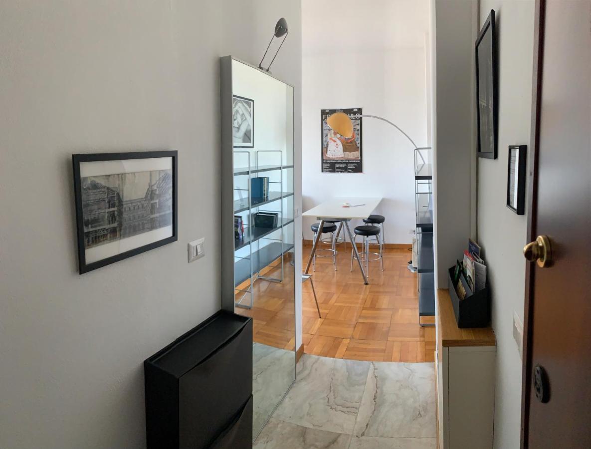 Monolocale Con Vista Su Milano Apartment Exterior photo